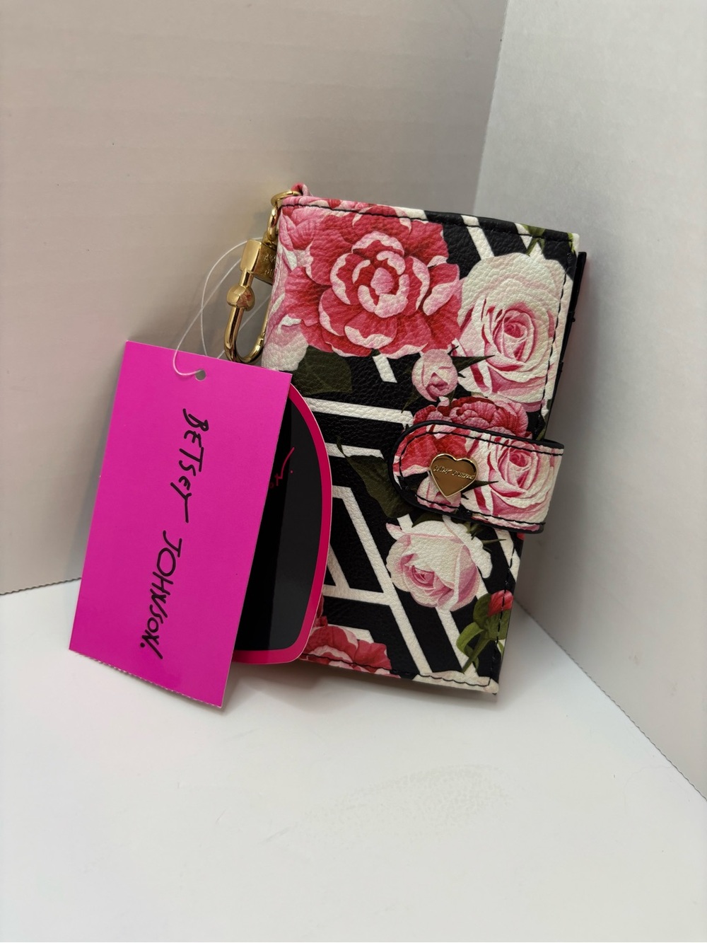 Betsey Johnson Floral Rose Wallet Wristlet Black Pink White NWT